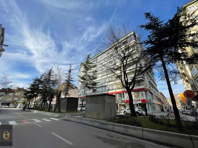 Afyon Üçok Emlaktan Dervişpaşa Mah Lüx 4+1 Geniş Dublex Daire