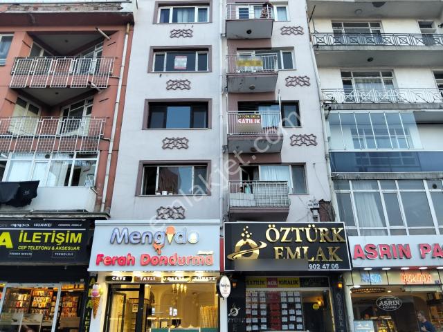 Afyon Üçok Emlaktan Yunus Emre Mah Satılık 2+1 Cadde Üstü Arakat Daire