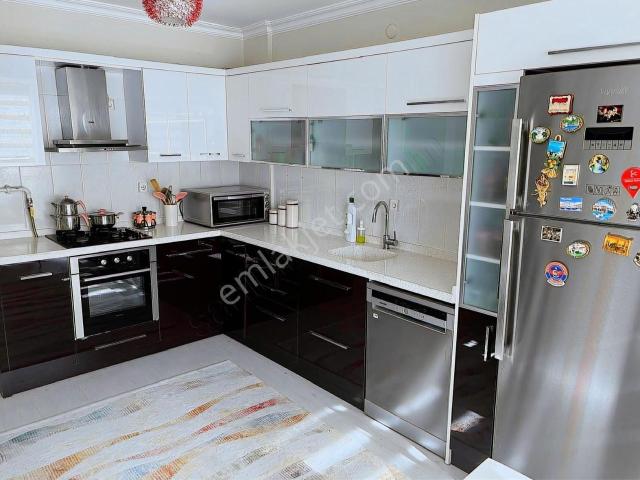 Afyon Merkez Satılık Lüks 4+1 Daire 180m2 Örnekevler Yapılı