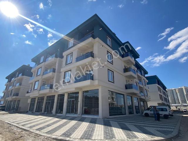 Afyon Özsu Emlak'tan Diş Hastanesi Arkası Eşyalı 1+1 Daireler