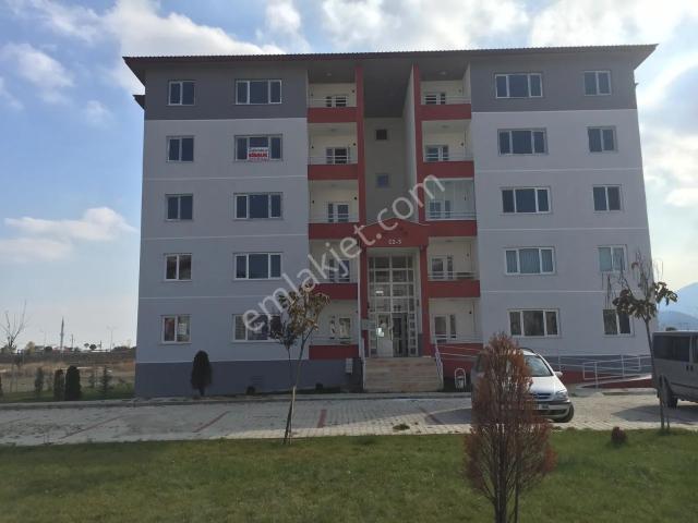 Afyon Özsu Emlak'tan Garaj Karşısı Adliye Toki Kiralık 3+1 Daire