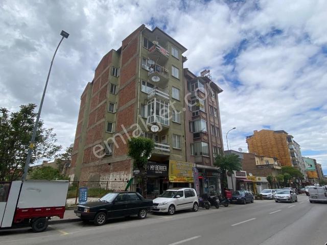 Afyon Özsu Emlak'tan Gazlıgöl Cd. Satılık 2+1 Daire