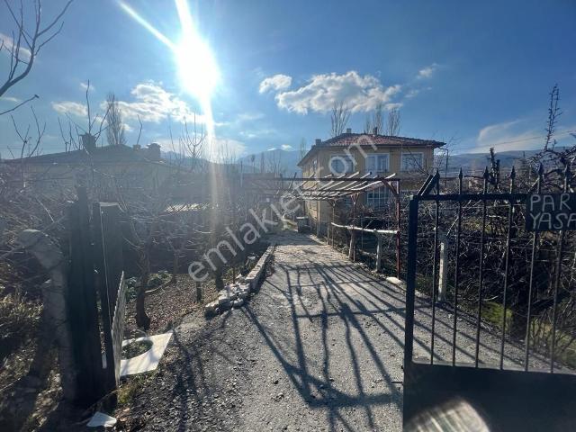 Afyonkarahisar'da Satılık 2+0 Köy Evi