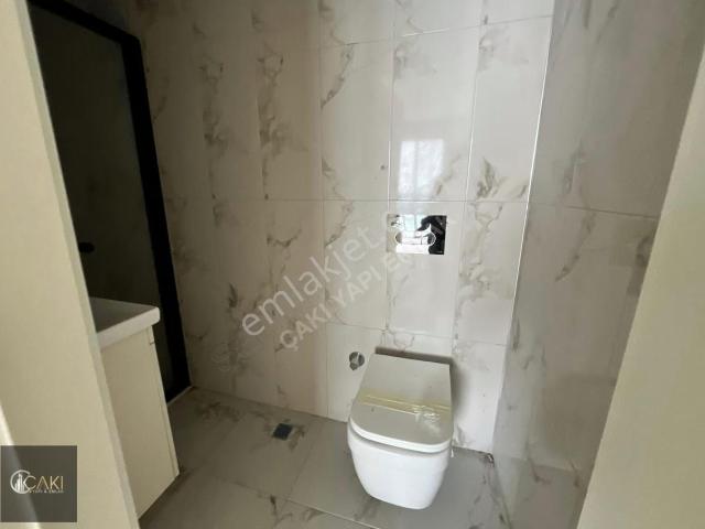 Çakı Yapı Emlaktan Cumhuriyet Mahallesinde Satılık 4+1 Daire