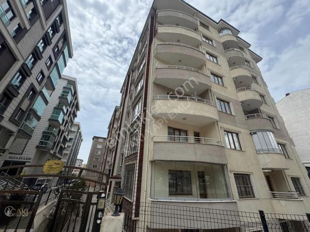 Çakı Yapı Emlaktan Gölbaşında 4+1 Kiralık Daire
