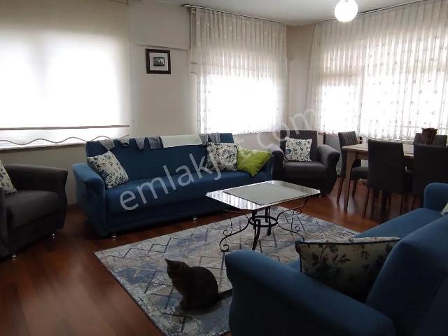 Akçakoca Merkezde Denize Yakın Çınar Caddesinde Kiralık 2+1