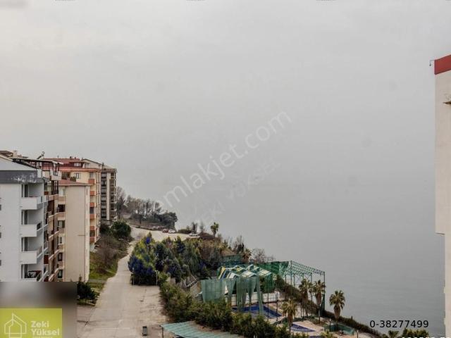Akçakoca'da Deniz Manzaralı Satılık 5+1 Daire