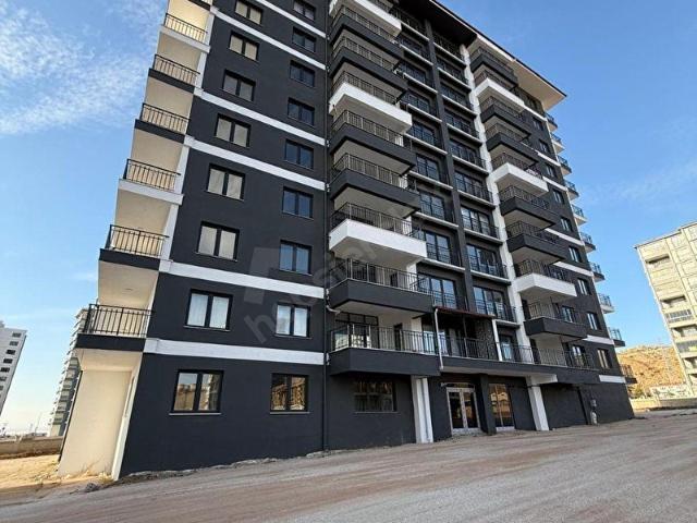 AKÇAKENT SİTESİNDE TUZGÖLÜ MANZARALI 3+1 SATILIK LÜX DAİRE