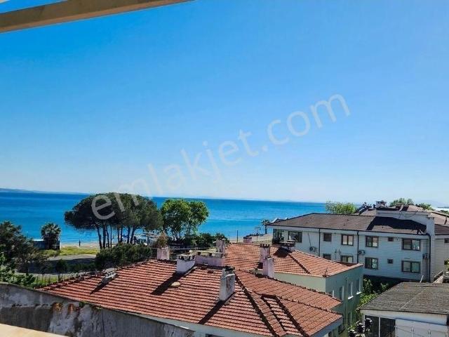 Akçay Yenimahallede ▒ Denize Kordona 50mt▒3+1 Fırsat Daire 130m²