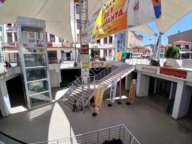 Akçay Emlak'tan Akşehir Dudu Kadın Çarşısında Kiralık Dükkan büfe