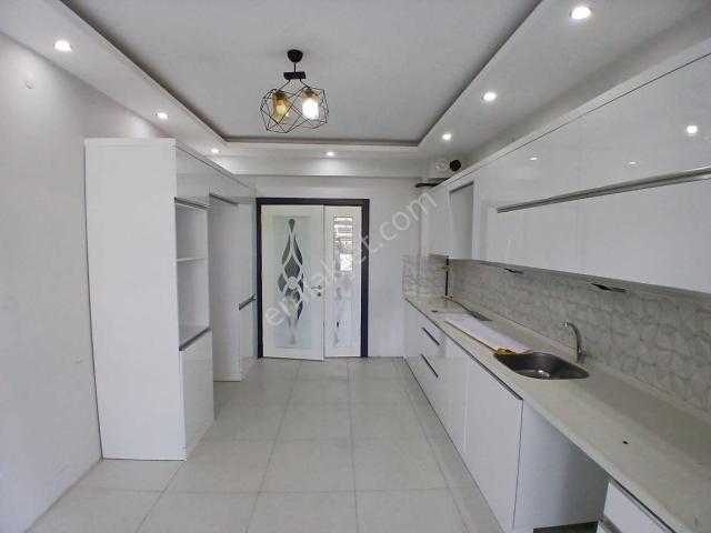 Akçay Emlak'tan Akşehir Yarenler Mahallesi Site İçi Hobi Bahçeli Kapalı Otoparklı Satılık 3+1 Daire