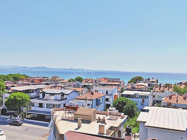 Akçay İkizçayda Gültaş Emlaktan Kiralık Denize Çok Yakın Köşe Dükkan