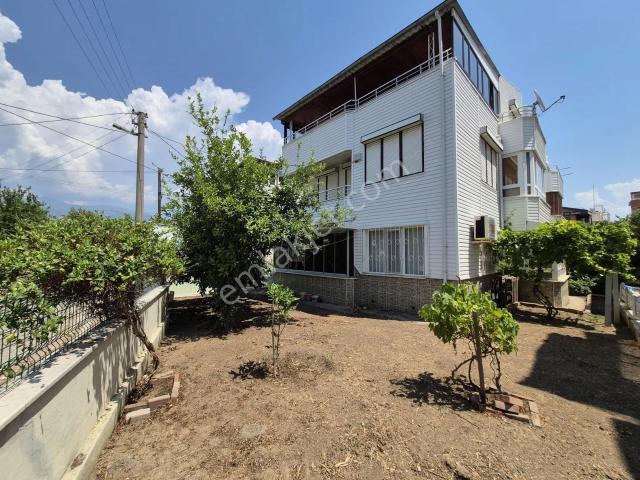 Akçay Köşemden Bahçe Girişli Eşyalı 2+1 Satılık Daire
