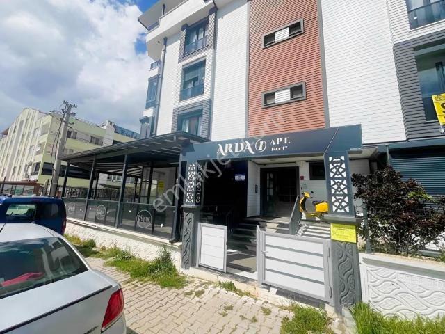 Akçay Köşemden Kombili Yüksek Giriş Eşyasız 1+1 Kiralık Daire