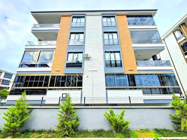 ▶ ▶akçay Körfez'den Kapalı Otoparklı Ara Kat Asansörlü Doğalgazlı 1+1 Satılık Daire