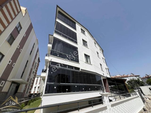 Akçay Oya Gayrimenkul'den Denize 650m Mesafede 2+1 Lüks Daire