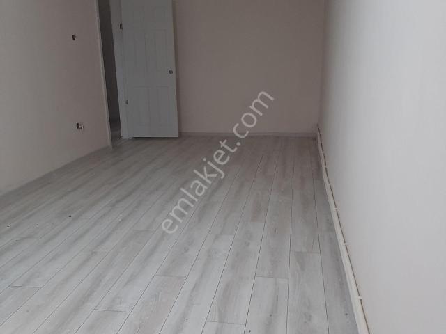 Akşenden Fatih Küçükhamamda 1+1 Temiz 65m² Kiralık Bodrum Daire