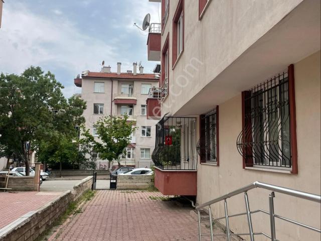 Akıncılar Mah Nufus Müdürlügü Yakını. Emin Evim Ve Benzeri Kuruluşlara Uygun 3+1