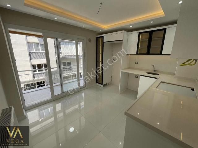 Akıncılar Mah. Satılık Arakat 3+1 Full Lüks Arakat Geniş Daire