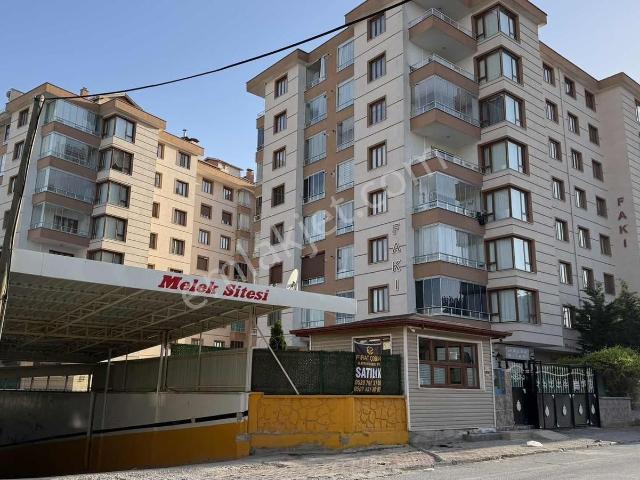Akıncılar Parkı Cd Üzeri Satılık 3+1 Daire Bakımlı Masrafsız