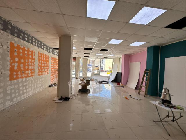 Akın'dan Buca İsmail Sivri Bulvarı 170m2. Merkezi Konumda Dükkan