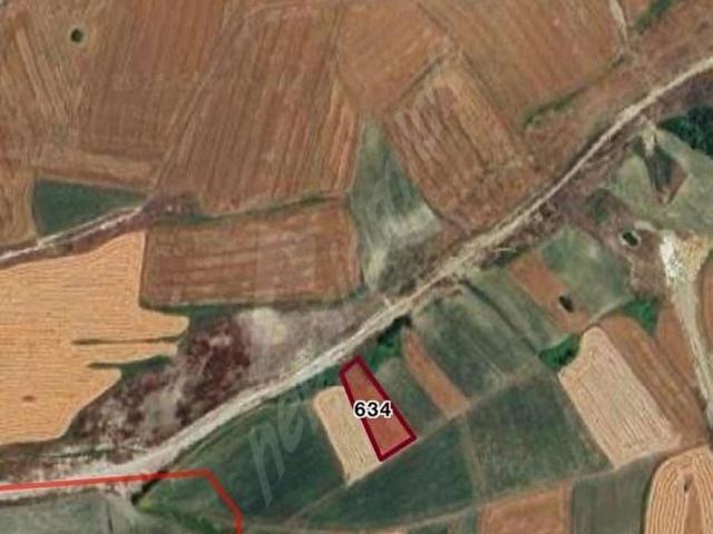 ÇAKMAKLIDA 281 M2 VİLLA İMARLI ARSA