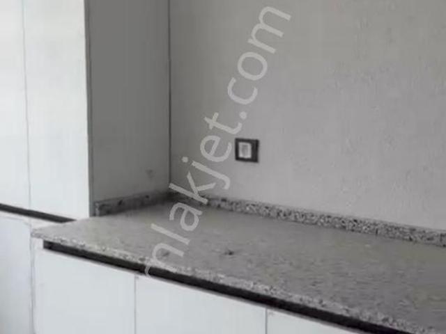 Aka Emlaktan Arakat Sıfır İskanli 3+1 Caddeye Cephe Luxdaire