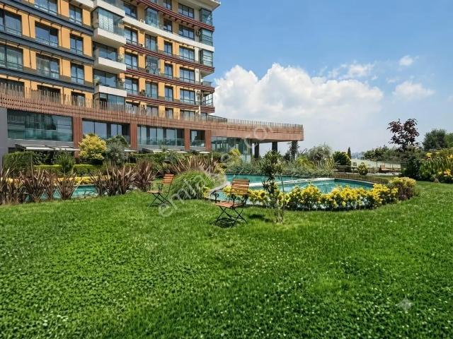 Aka Yapı'dan Büyükçekmece Dia Mare Sitesinde Satılık Geniş Daire