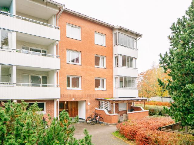 Akaciastigen 28