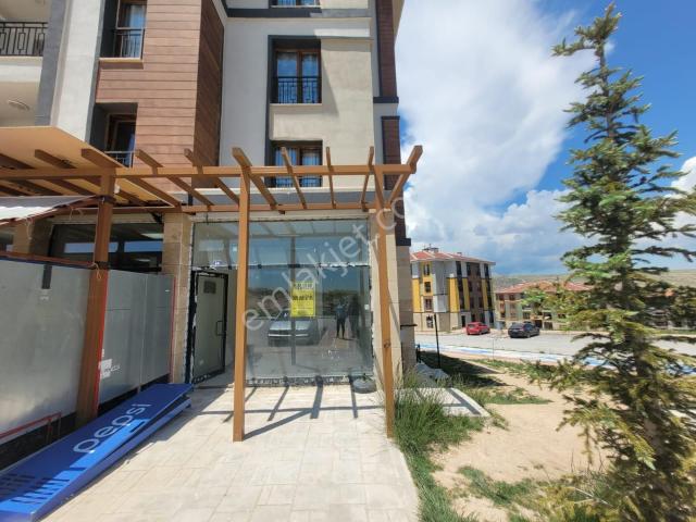 Akademi Mah. Gelişime Açık Bölgede Kiralık Dükkan