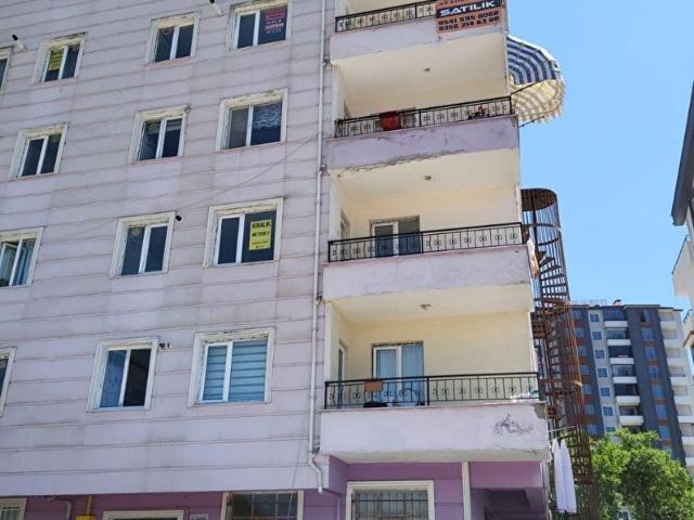 AKADEMİ EMLAKTAN YENİ YURT MAHALLESİNDE SATILIK DUBLEKS DAİRE