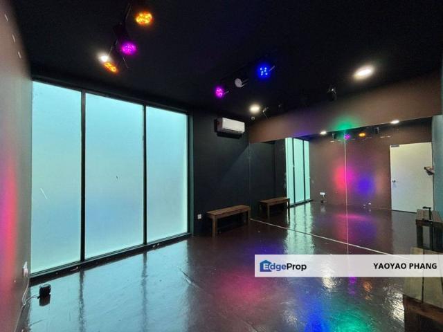 Akademik Suite @ Mount Austin
