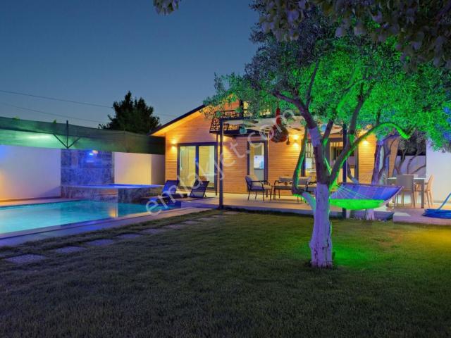 Akarca Mahallesinde 2+1 Müstakil Kiralik Villa