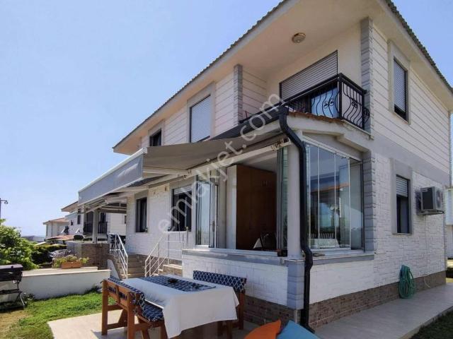 Akarcada Havuzlu Sitede Kiralık Eşyalı Yazlık