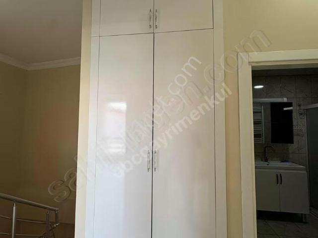 Akarsu Gold Evleri'nde Satılık 3+1 Dubleks Daire, 180m²