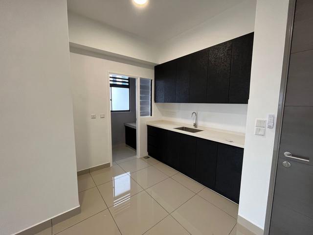 Akasa Residence Unit For Sale Condo Seri Kembangan Dijual MRT nearby