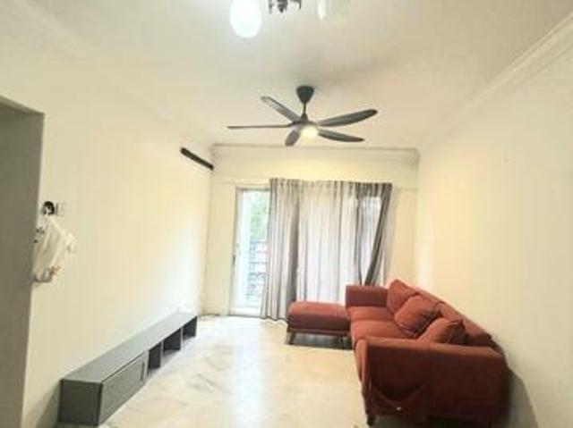 Akasia Apartment Puchong Freehold Newly painted exterior