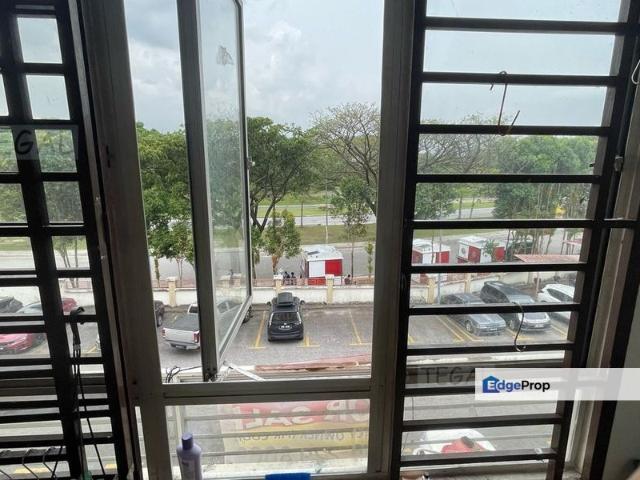 Akasia Apartment Setia Alam
