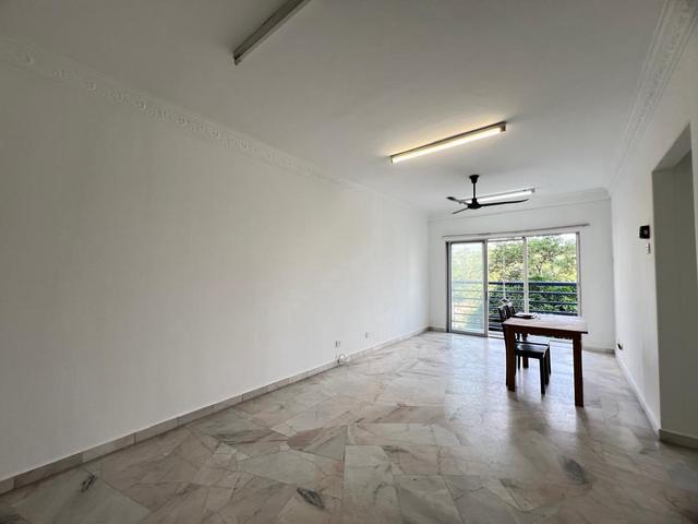 Akasia Apartment Taman Wawasan Puchong Freehold Newly painted for sale