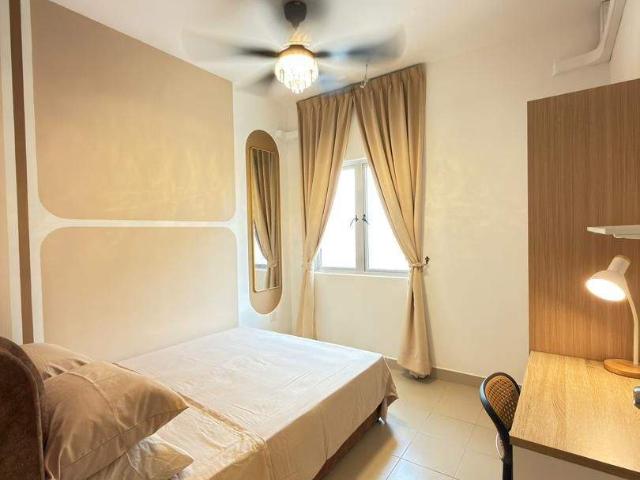 Akasia Jubilee R2 Medium Room
