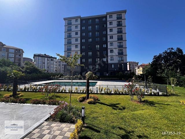 Akasya Life'ta Ayrıcalıklı Yaşam: Havuz Cepheli 3+1 KiRALIK