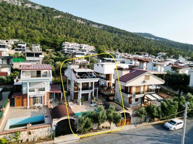 Akbük'te Denize 450 M Mesafede Tam Müstakil 4+1 Havuzlu Villa