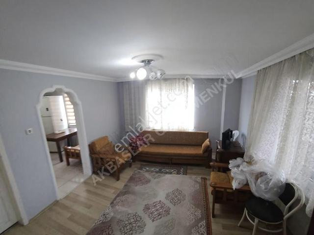 Akbaşlar Gayrimenkul'den Orhaniye Mahallesinde Eşyalı Kiralık Ev