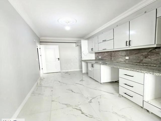 Akbatı Avm Ve İstinye Hastanesine Komşu Sıfır 2+1 Daire