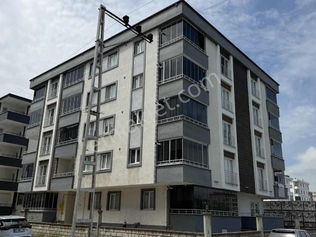 Akdur'dan Tekkeköy'de Kiralık 3+1 Kiralık Geniş Ve Ferah Daire
