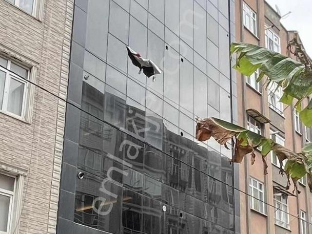 Akdur'dan Çarşamba'da Çatal Plaza'da 155m² Satılık Dükkan