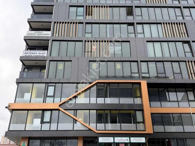Akdur'dan İlkadım Ft Plaza'da Kiralık Ofis büro