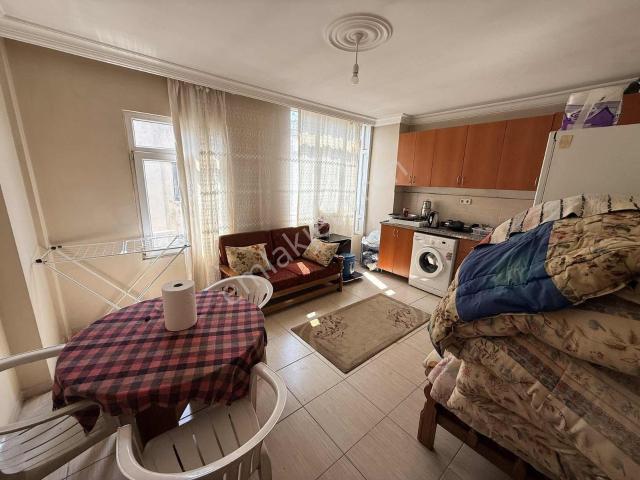 Akdeniz'de Zeytinli Bahçe Caddesi Civarı Satılık 2+1 Daire