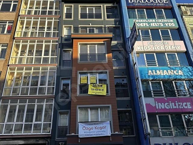 AKDENİZ CADDESİNDE SIFIR BİNADA 2+1 85 M2 SATILIK DAİRE