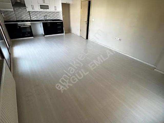 Akgül Emlak'tan Pazar Yeri Arkası Arakat 2+1 Kiralık Daire